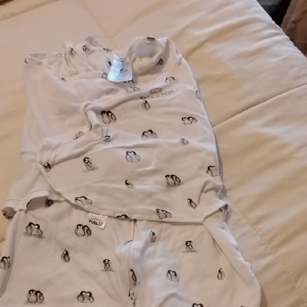 Halo Newborn Sleep Sack - White with Penguin Design
